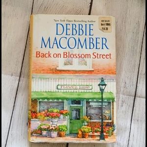 Back on Blossom Street by Debbie Macomber